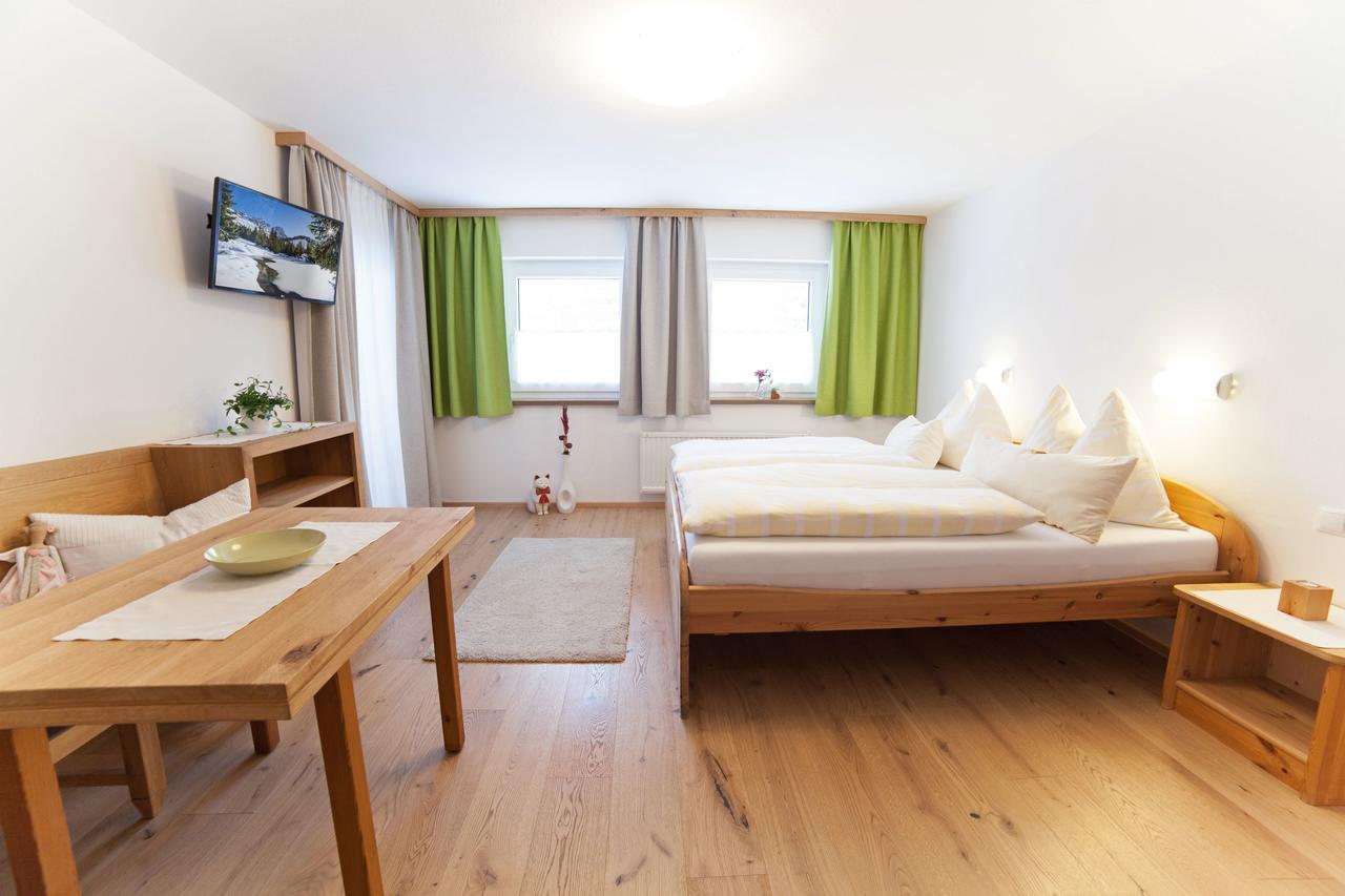 Familienzimmer (2 Erwachsene + 2 Kinder)